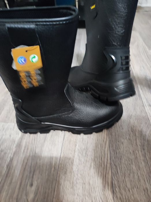 Спец одежда, сапоги