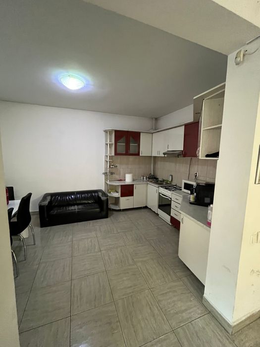 Inchiriez imobil