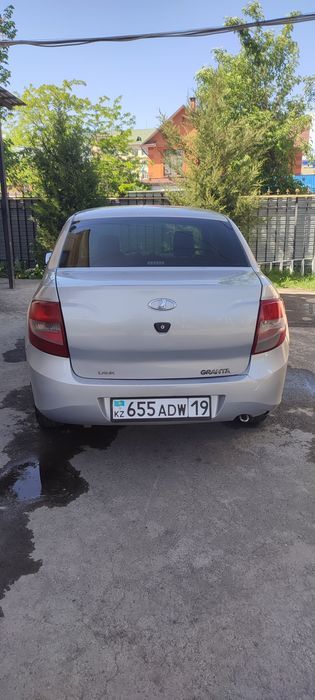 Продам Лада гранта 2013 года