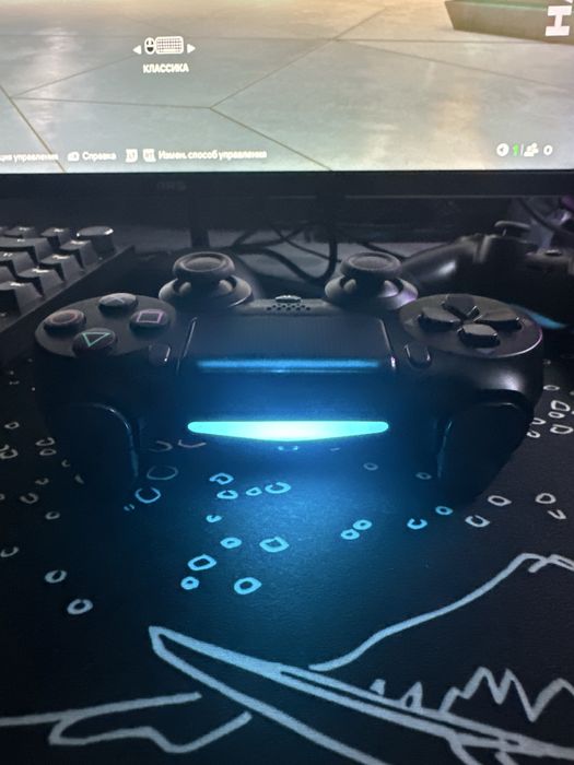 Геймпад Dualshok 4