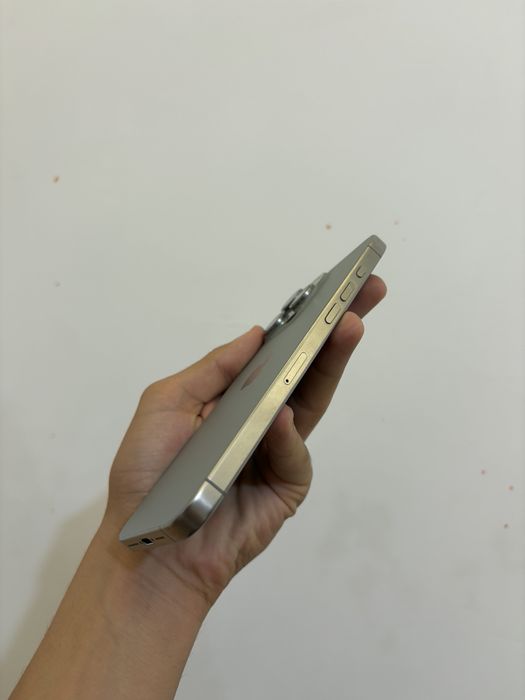 Продам iPhone 15 Pro Max 256GB Natural Titanium