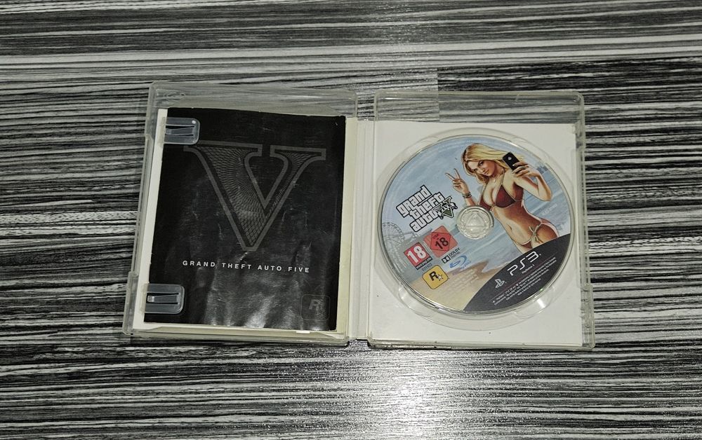 Gta 5 ps 3 +multe altele Brad • OLX.ro