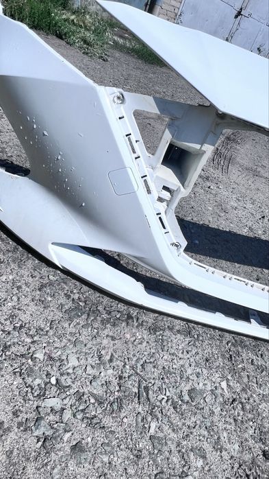 Бампер акцент заводской