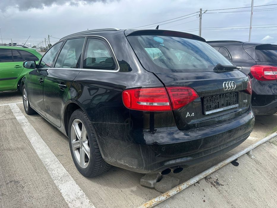 Dezmembrez / Dezmembrari / Piese / Accesorii Audi a4 b8.5 negru break 2012 2.0 tdi CJCA, cutie automata