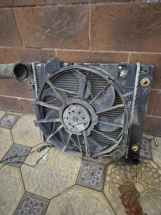 Радиатор с эл вентилятором