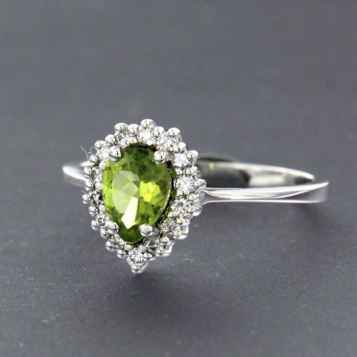 Inel aur alb 18 k cu peridot și diamante