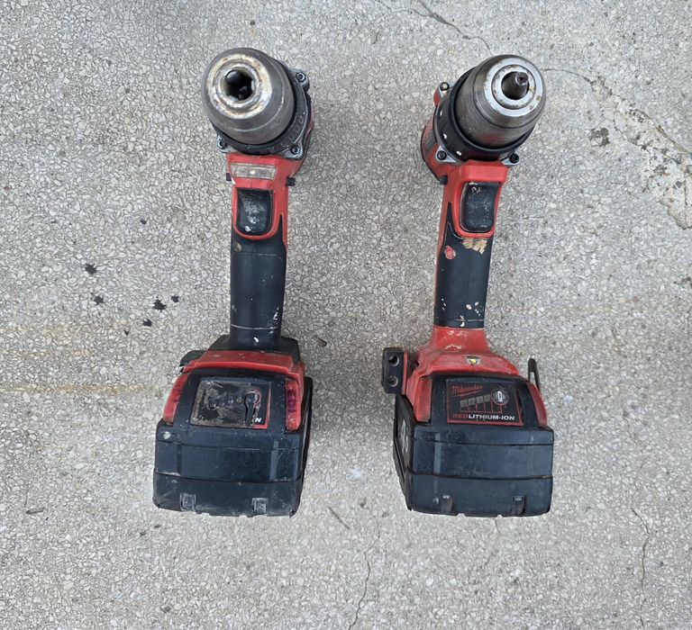 Milwaukee M18 filetanta cu percutie