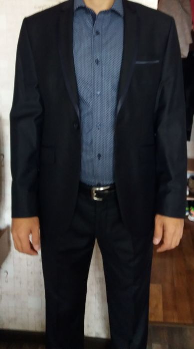 Продам муж.костюм