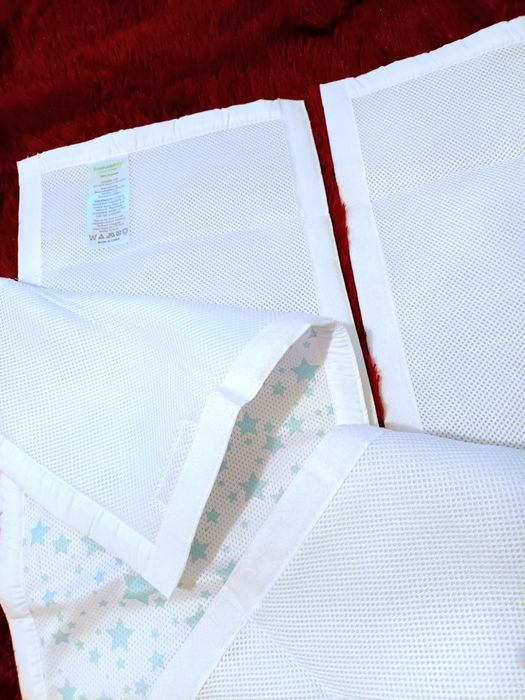 Бортик для кровати привозной фирменный