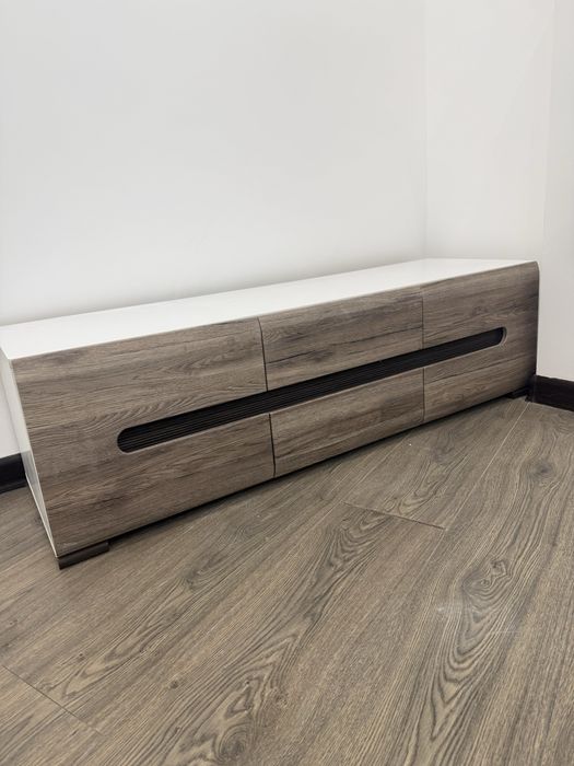 Продам тумбу под ТВ с полками, Беларусь