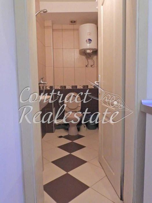 Дава се под наем Двустаен апартамент в Варна, Център - 40 кв.м за 408 € - Снимка #4