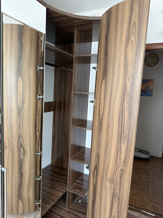 Продам Шифоньер для спальни