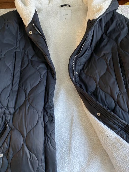 Продам теплую зимнюю куртку