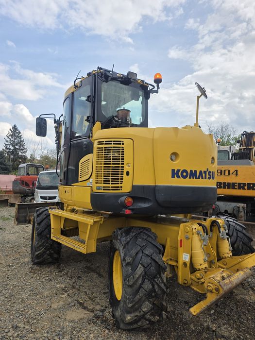 Excavator Komatsu 13.5 tone