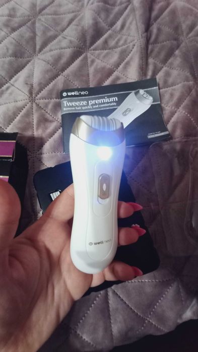 Безжичен епилатор на батерии Wellneo Tweeze premium