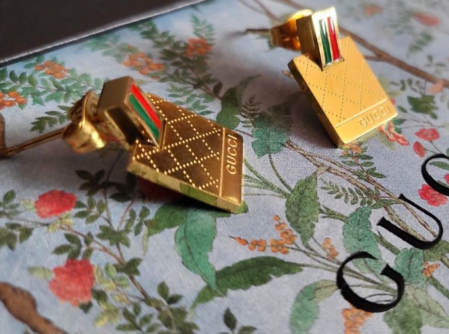 Gucci нови позлатени дамски обеци