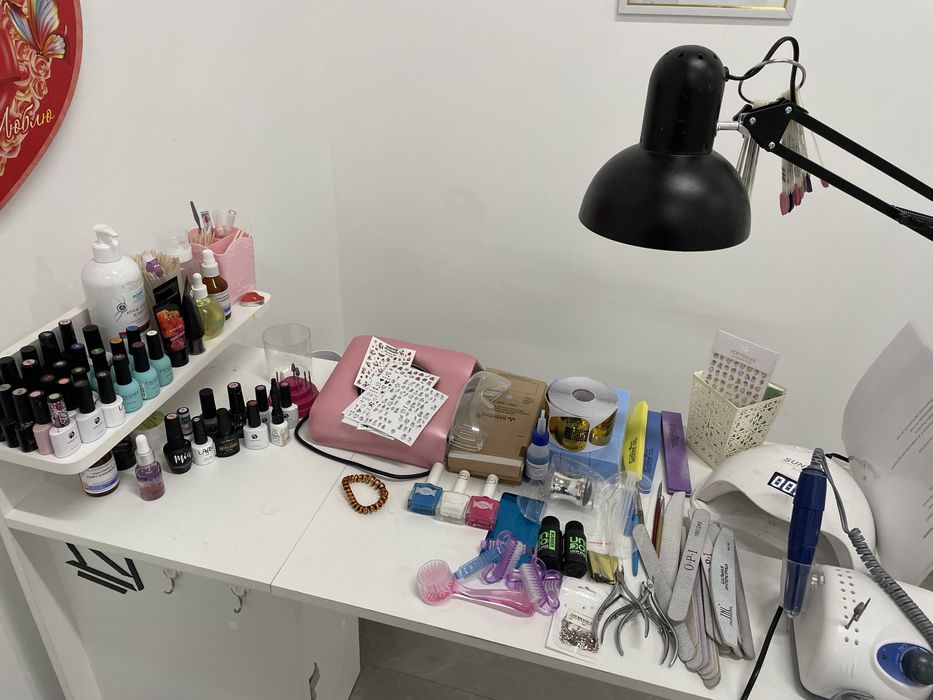 Продам все для маникюра