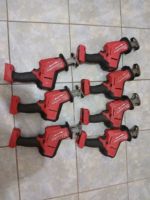 Milwaukee sabie  scule profesionale