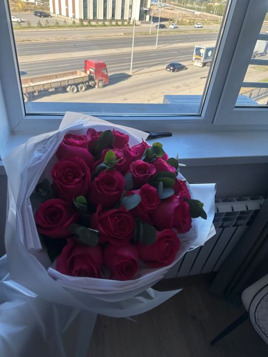 Розовые розы 20 штук