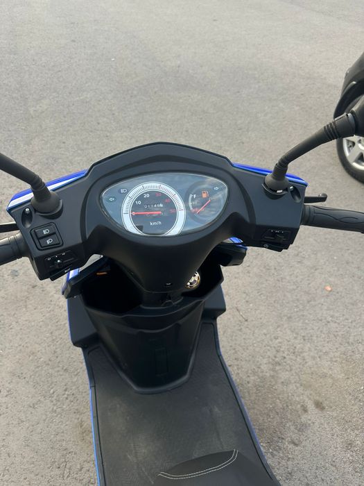 Продам скутер м8