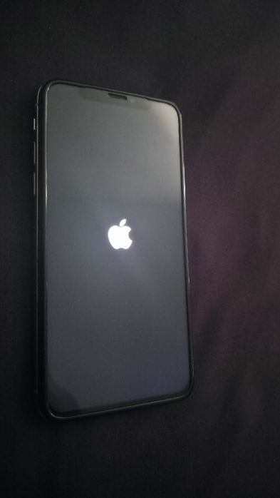 Продам iPhone x 256