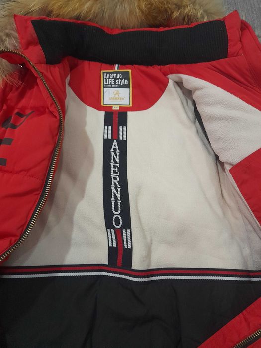 Продам зимний пуховики