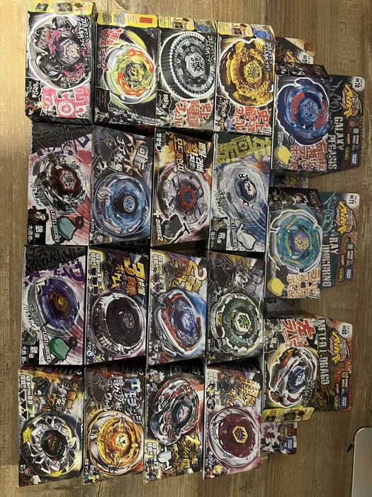 Beyblade Original cu lansator sigilat