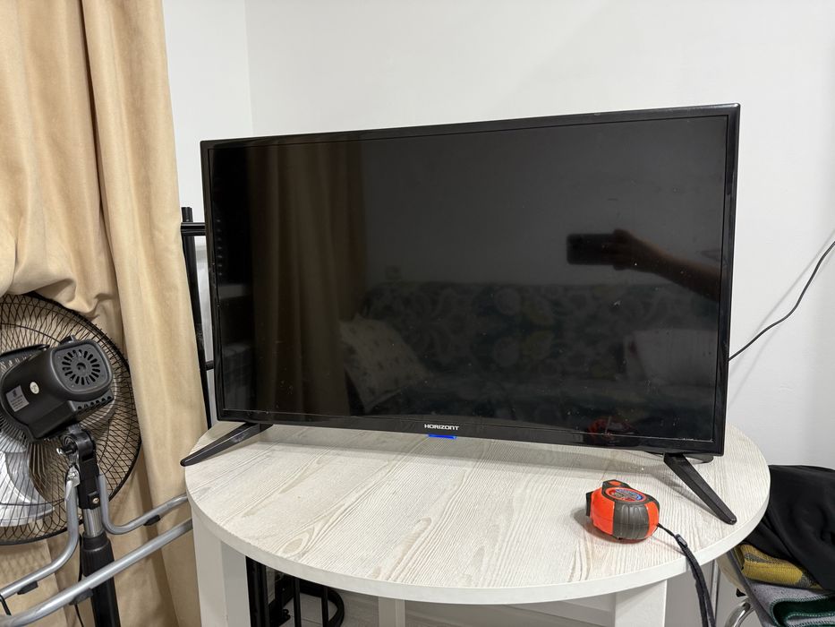 Телевизор HORIZONT Smart TV