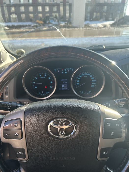 Land Cruiser 200 60th