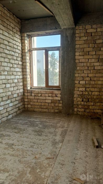 Срочно продаётся каробка 3 комнатная