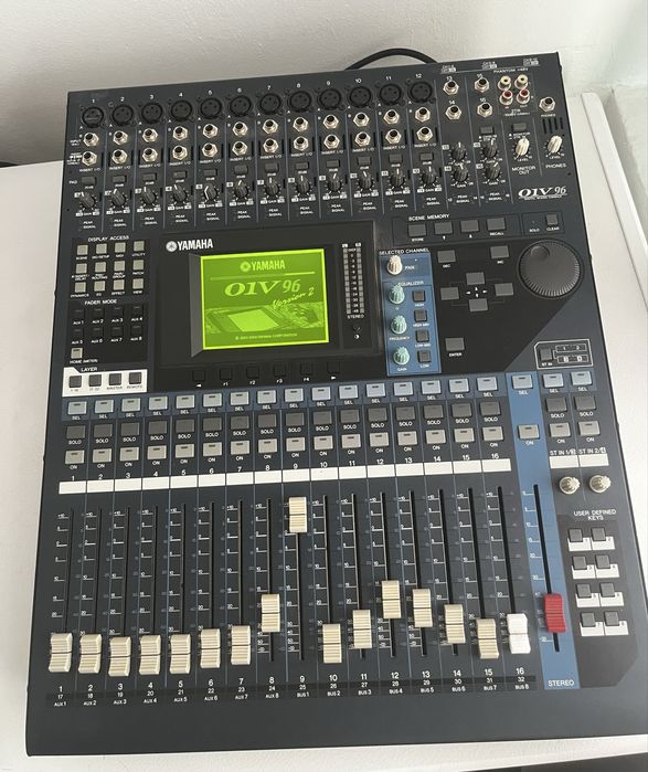 Mixer Yamaha O1V 96. Versiunea 2