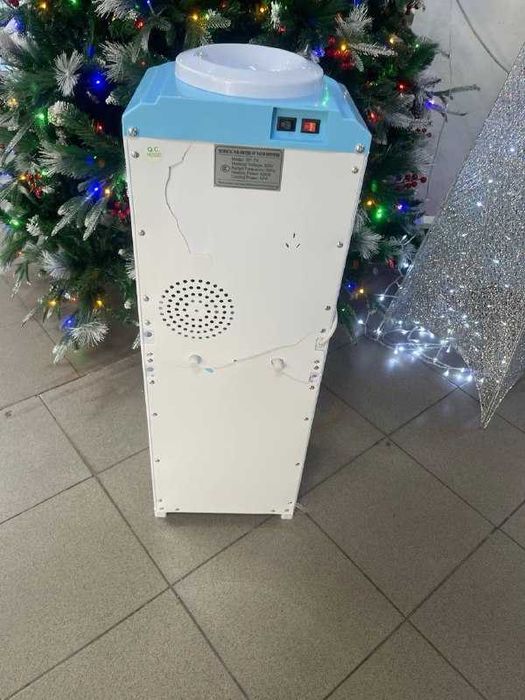 Кулер для воды (горячая/холодная)