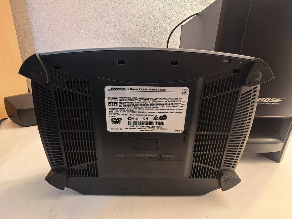 Sistem audio Bose AV 321 cu subwoofer si telecomanda CD DVD tuner radio