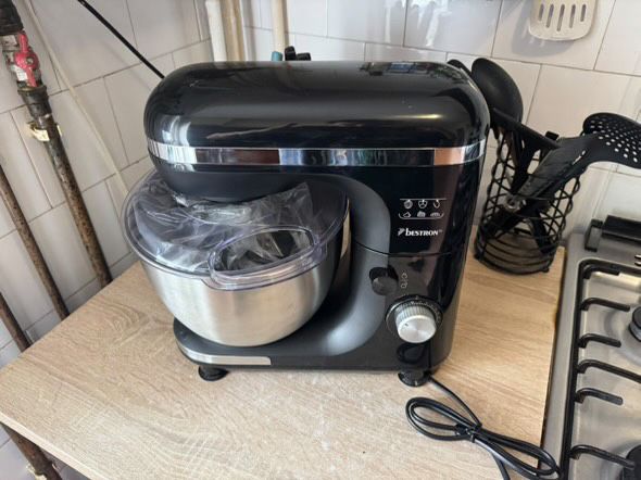 Robot de bucatarie nou