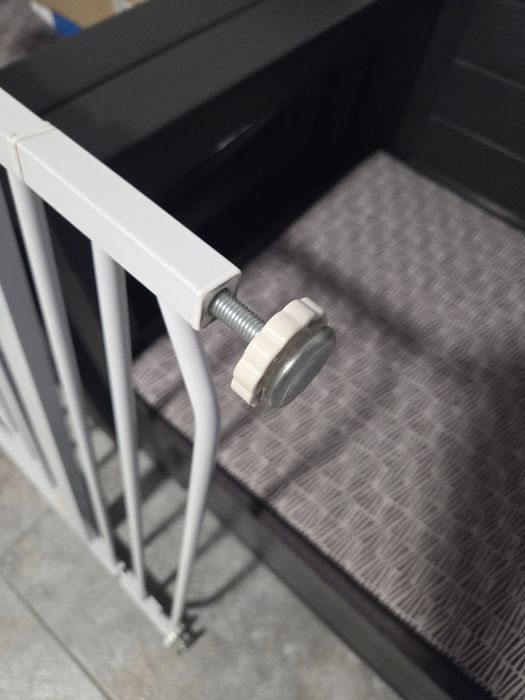 Poarta siguranta copii reglabila