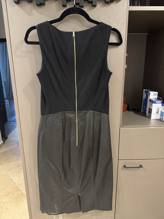 Рокля естествена кожа Boss р-р 36