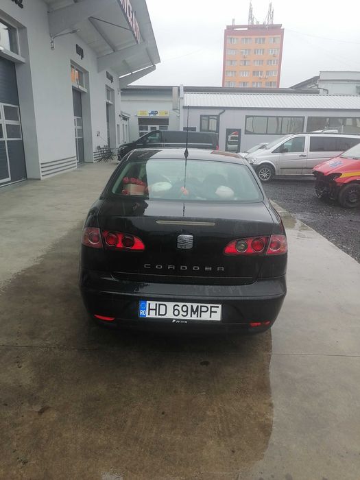 Vând Seat Cordoba