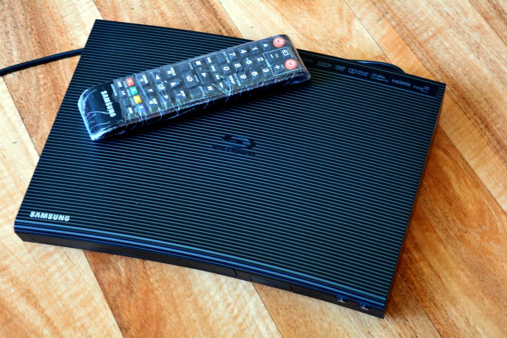 3D Блу Рей ДВД плейър BD-J5500 Самсунг Blu Ray DVD Samsung