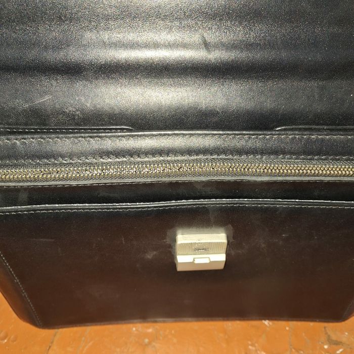 Продам портфель мужской