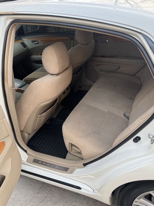 Продпётся тойота авалон 2007 года в идияльном состояние