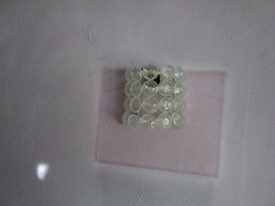 Продавам полилей в комплект с два аплика