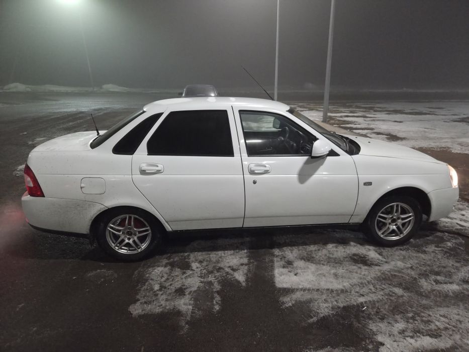 Продается приора 2