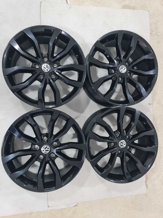 Jante 18 VW Amarok Transporter T5 T6 Caravelle Multivan Touareg 5x120 65.1 8J et43