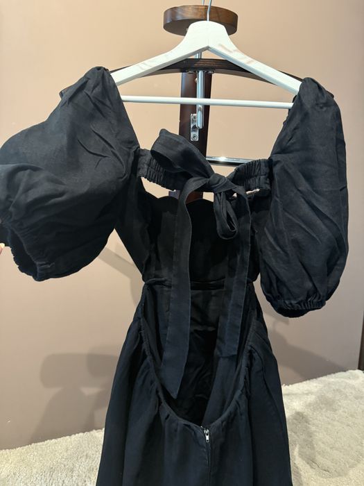 Черна ленена рокля