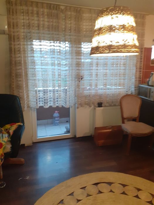 Perdea superbă țesută/croșetată din fir de lână 100%