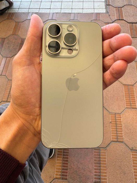 Iphone 15 pro titinum