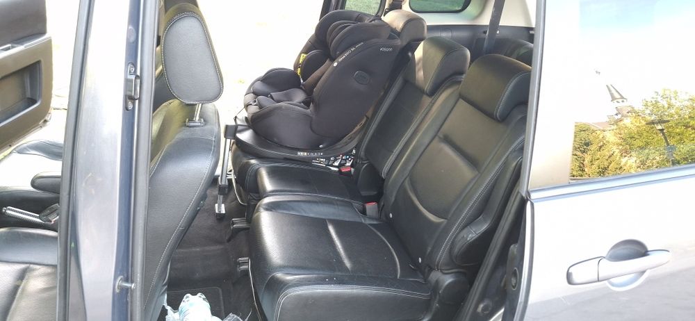 Vand mazda 5 în stare perfecta de funcționare