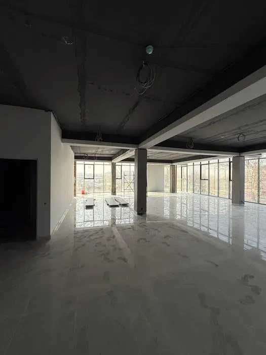 Продаётся здание 1000мкв