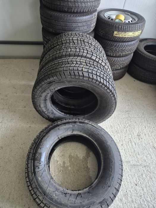 Vând cauciucuri 265/65/17 M+S 4×4 //GEO-TRACK set complet noi nouțe  imp Germania
