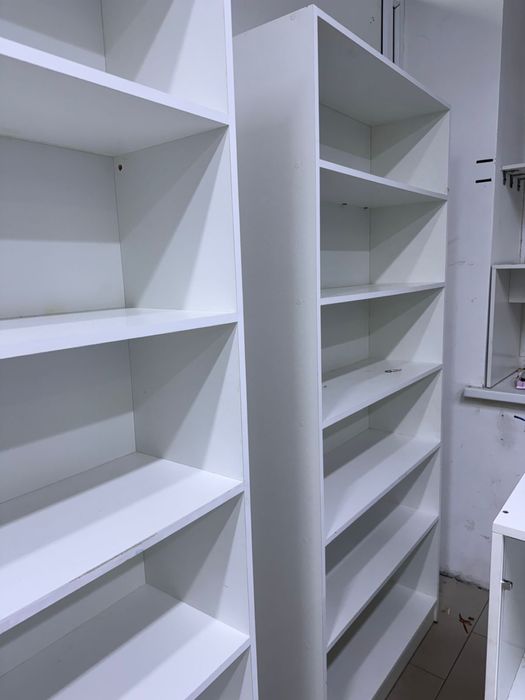 Витрины продам срочно!!!